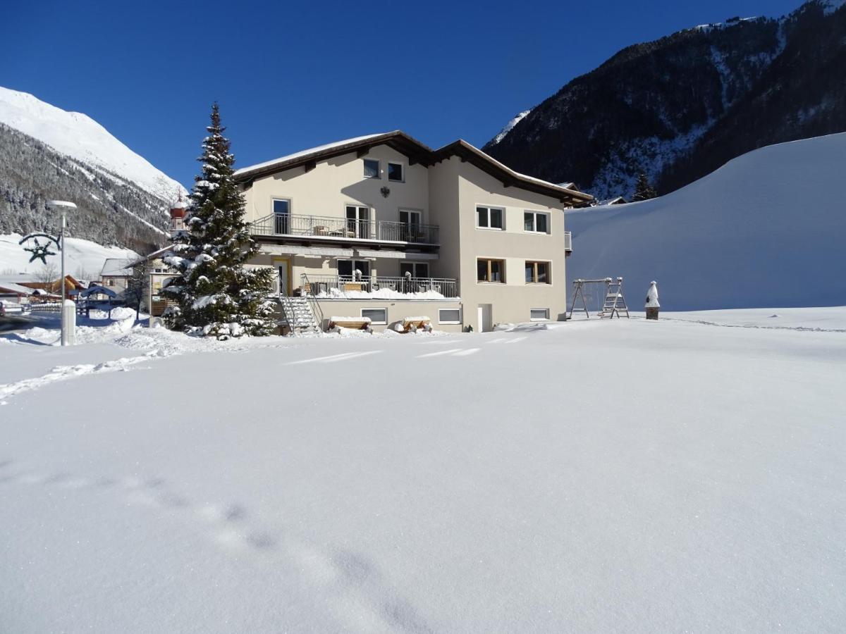 Apart Tyrol Umhausen Bagian luar foto